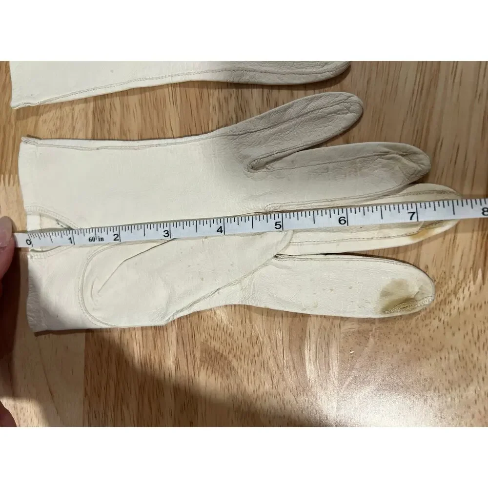 Vintage Dainty Leather Gloves White w Embroidered Floral Small JL